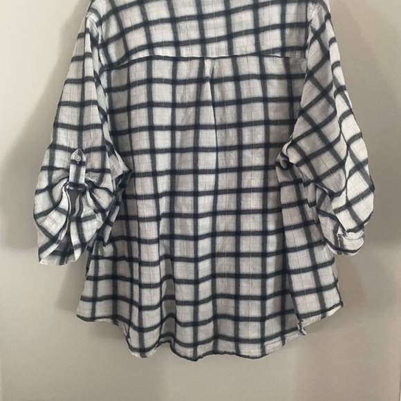 Torrid GEORGETTE PULLOVER BLOUSE in size 3 - Picture 3 of 3